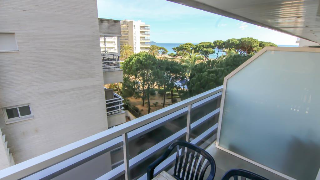 Beachfront Apartment With Pool And Garden S Abanell Blanes Pokoj fotografie