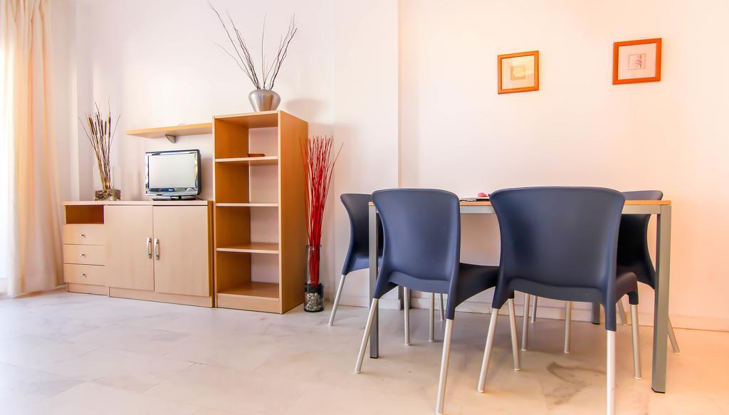 Beachfront Apartment With Pool And Garden S Abanell Blanes Pokoj fotografie