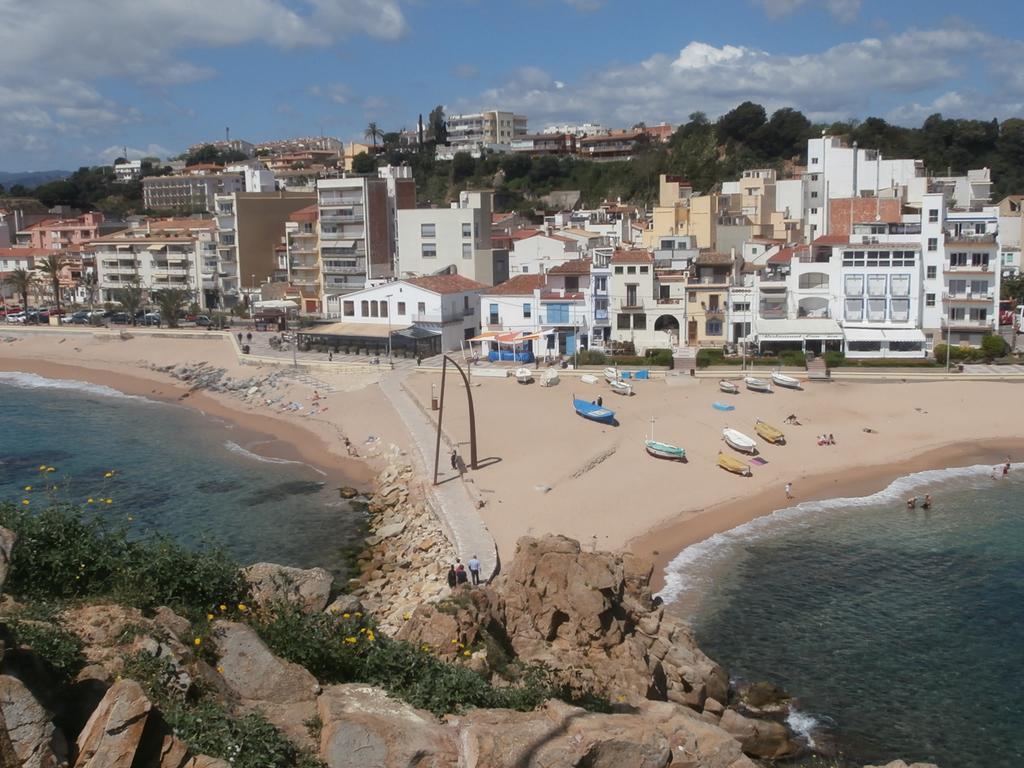 Beachfront Apartment With Pool And Garden S Abanell Blanes Pokoj fotografie